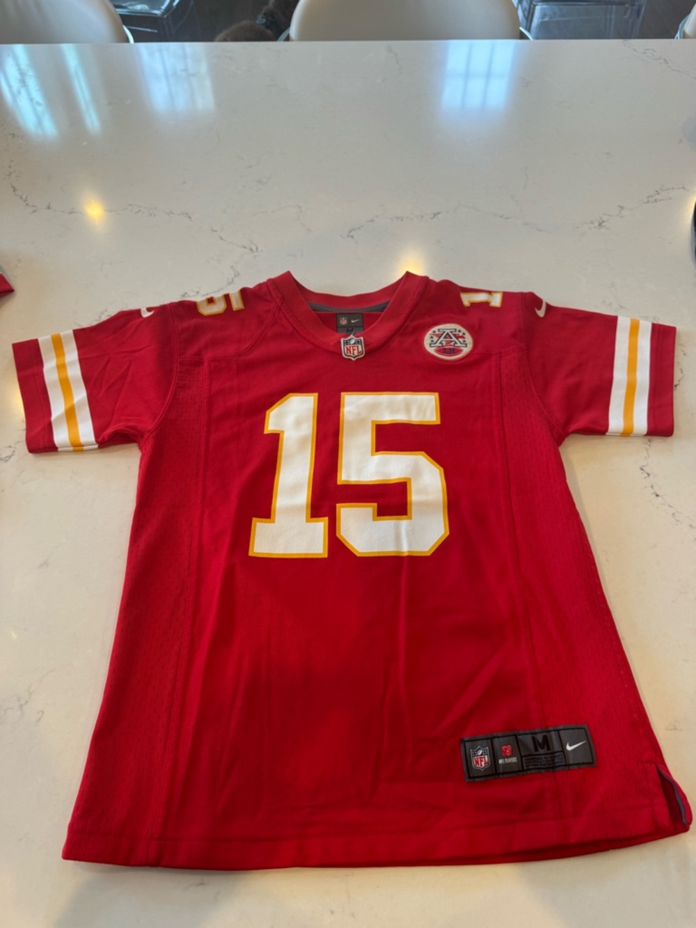 Nike Kids Red #15 (Mahomes) Kansas City Football Jersey